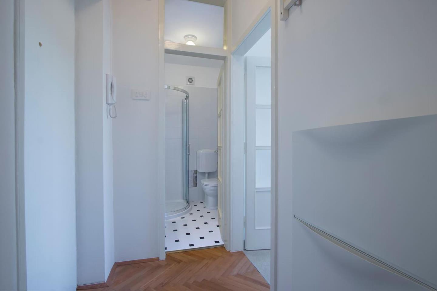 Apartment Cankar Pula Exterior photo