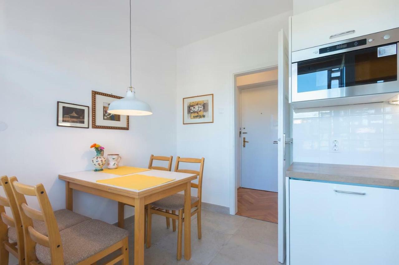 Apartment Cankar Pula Exterior photo